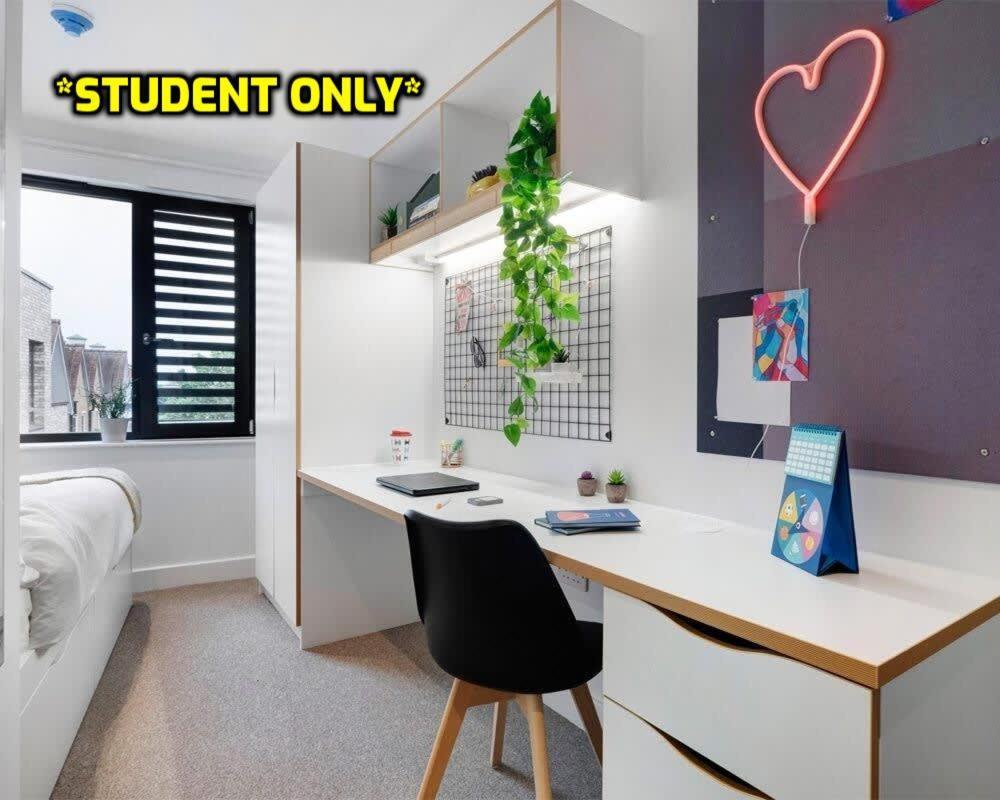 Student Only Zeni Ensuite Rooms, Colchester Extérieur photo